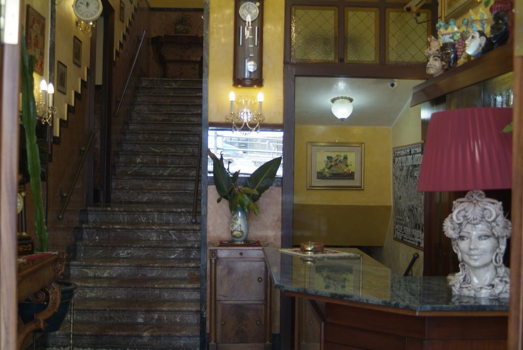 Hotel Touring Mesyna Zewnętrze zdjęcie